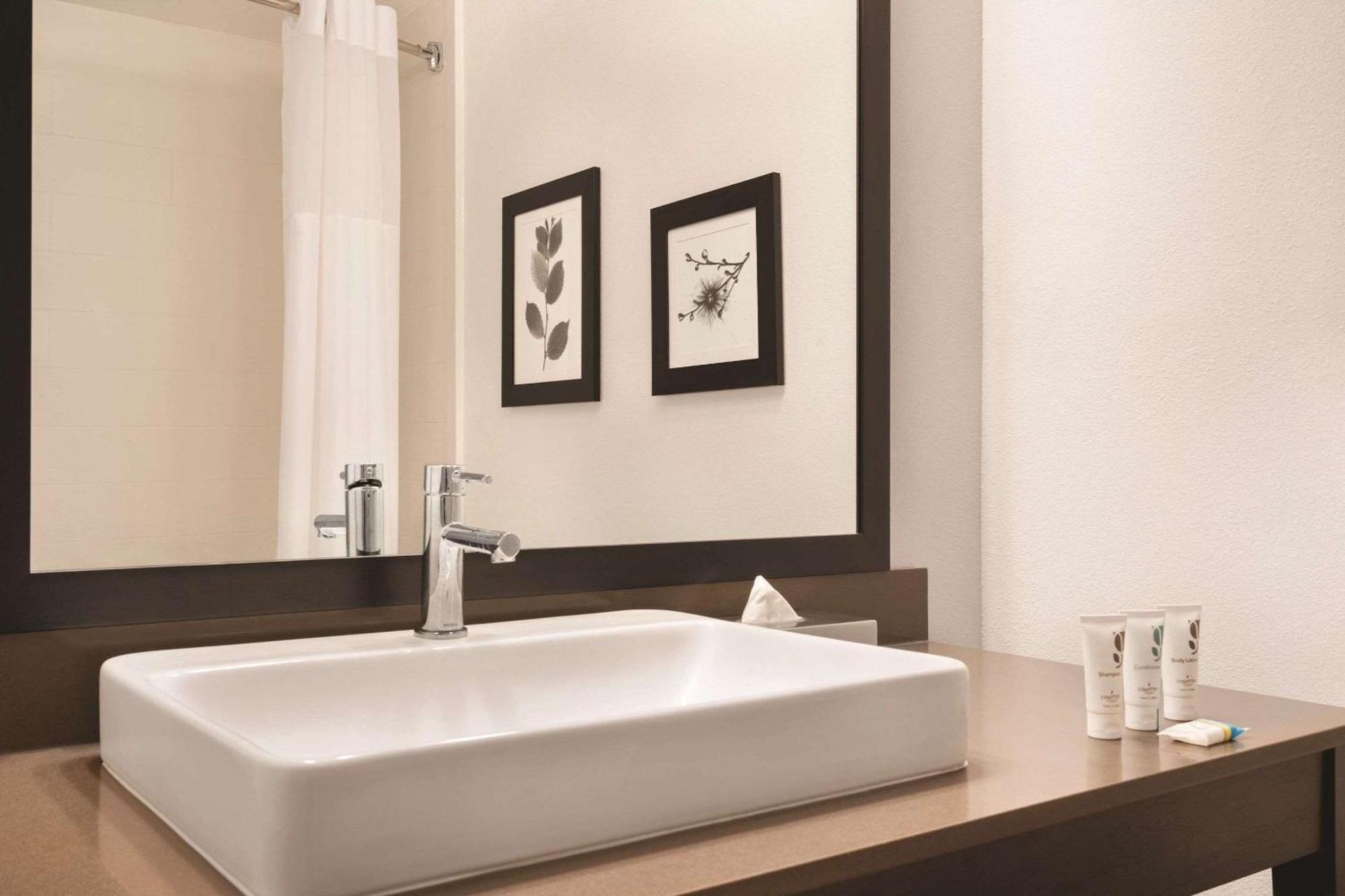 Country Inn & Suites By Radisson, Savannah Midtown, Ga Экстерьер фото